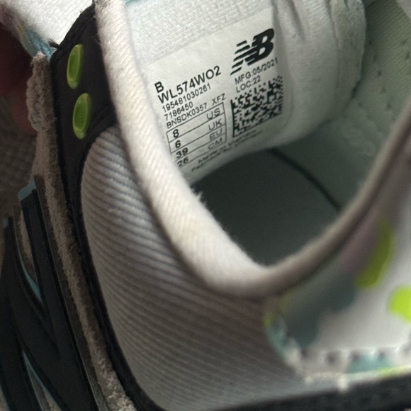 New Balance Rare 574 - Picture 7 of 7